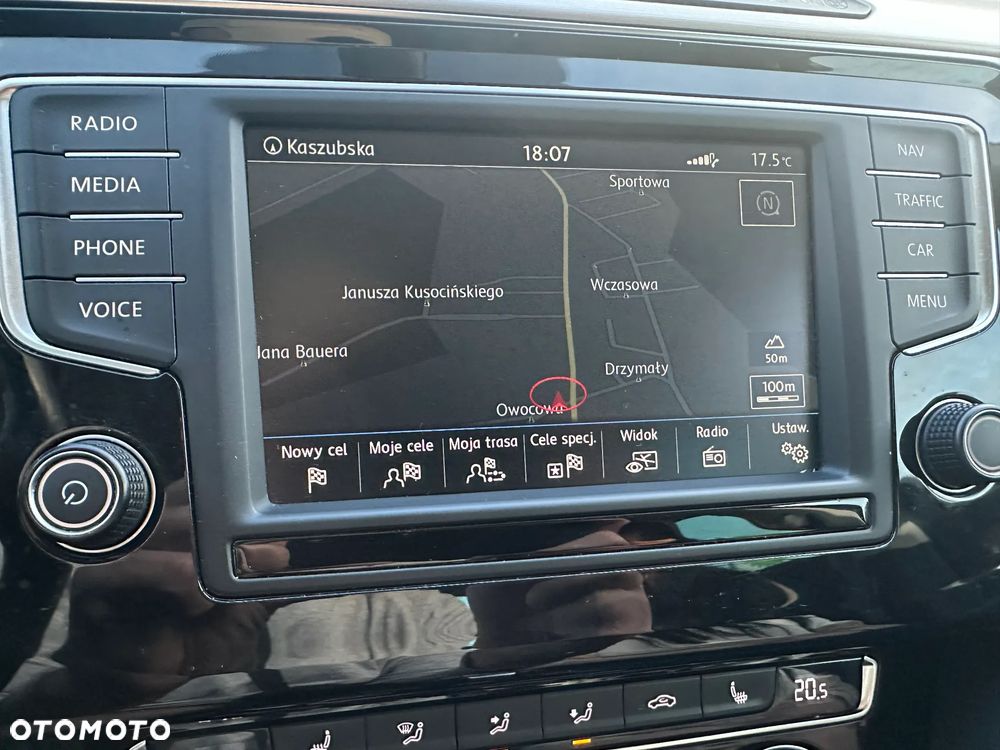 Volkswagen Passat - 23