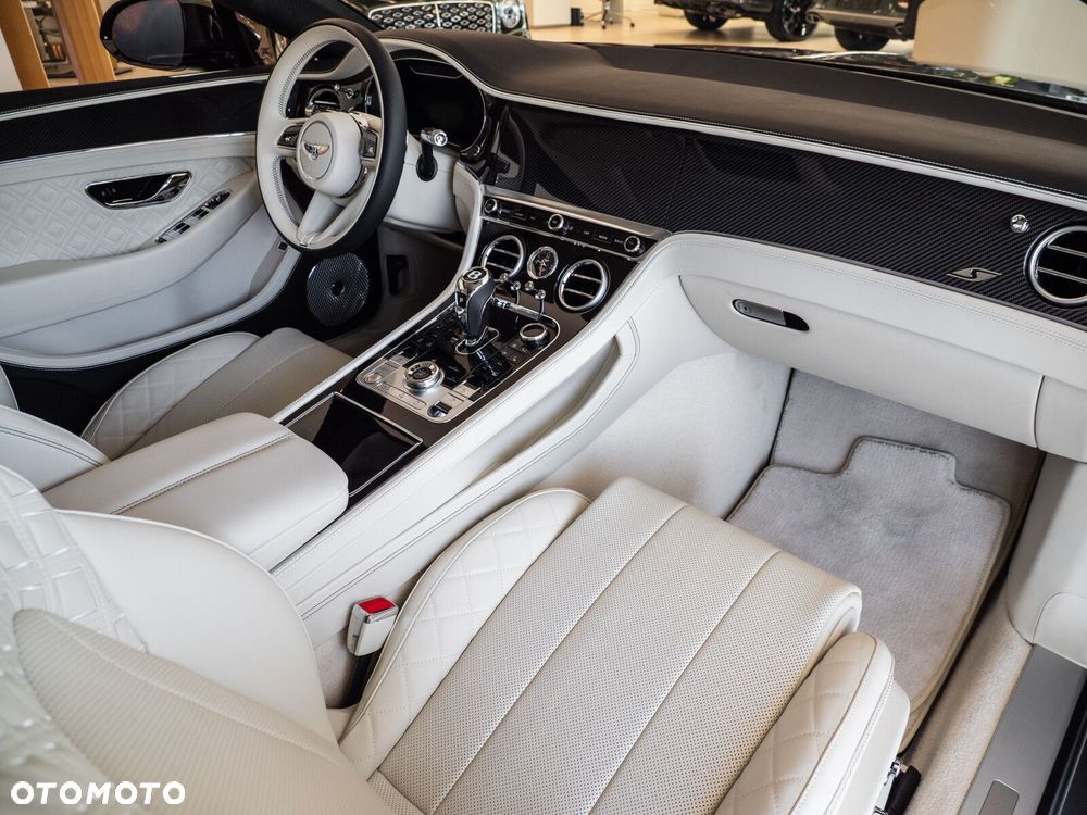Bentley Continental GT - 14