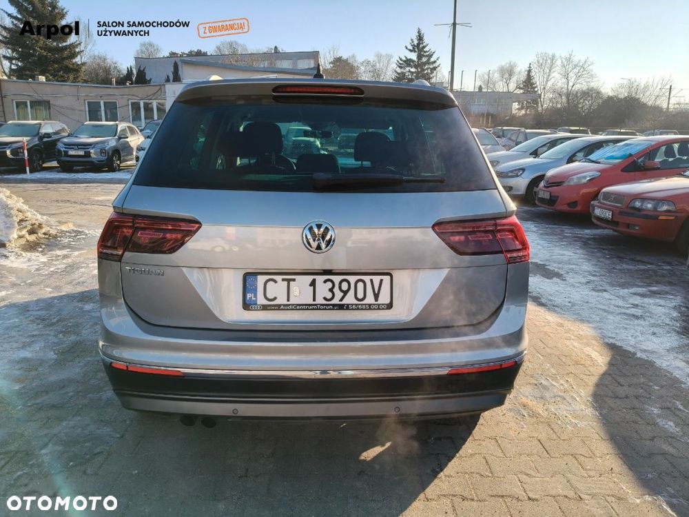 Volkswagen Tiguan - 32