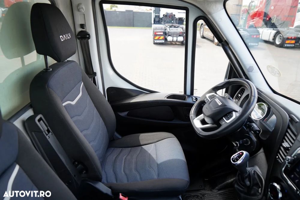 Iveco DAILY 35-180 / CONTAINER - CORTINĂ / AUTOMAT / DHOLLANDIA LIFT / GVWR: 3500 KG / 2021 - - 26