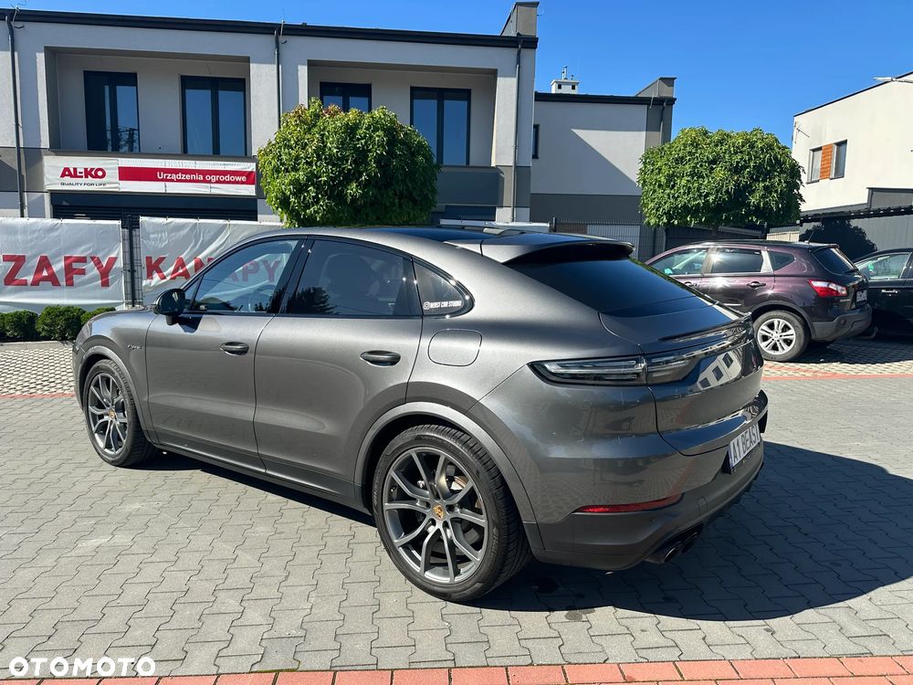 Porsche Cayenne - 5