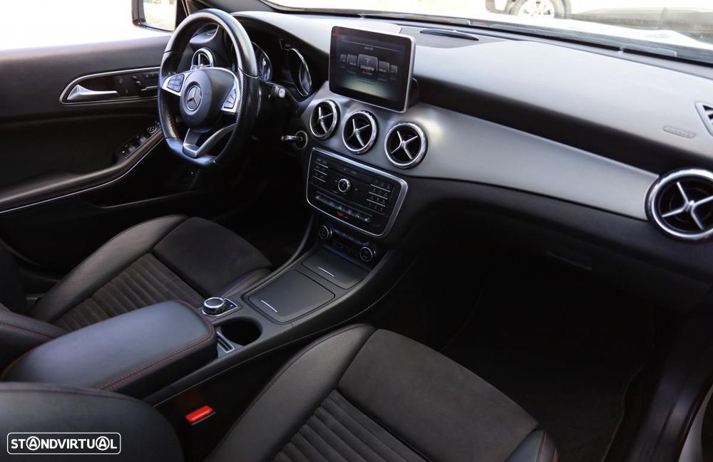 Mercedes-Benz GLA 220 d AMG Line - 19