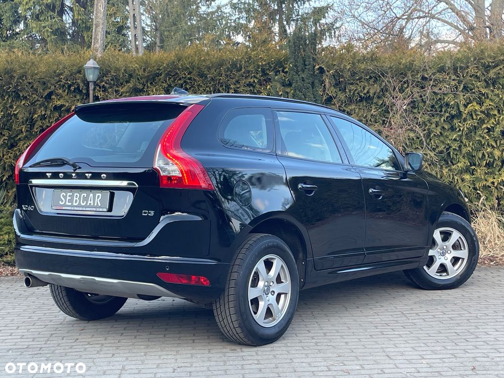Volvo XC 60 D3 Momentum - 4