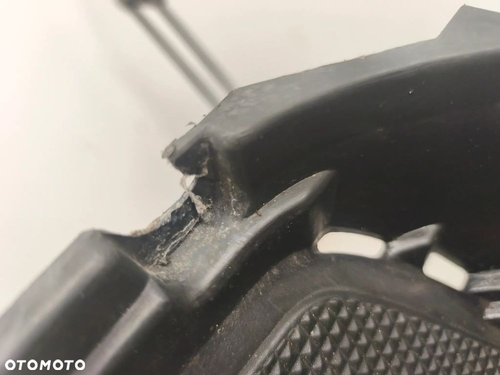 Podłoga, podest, owiewka, osłona Yamaha Aerox 50 - 7
