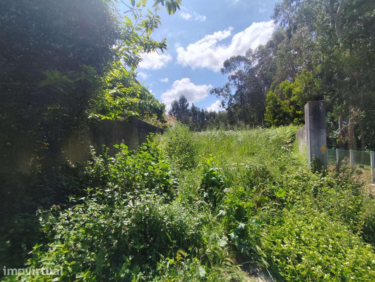 Terreno para Construção de uma ou duas Moradias, localizado perto do c - Grande imagem: 5/10