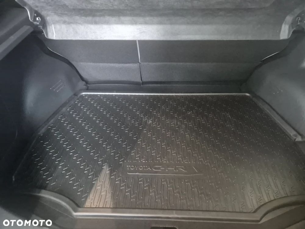 Toyota C-HR+ 77kWh 4x4 Executive - 10