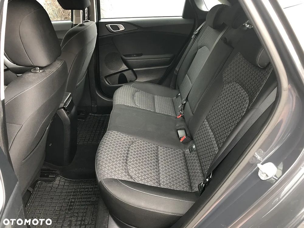 Kia Ceed 1.5 T-GDI L - 10