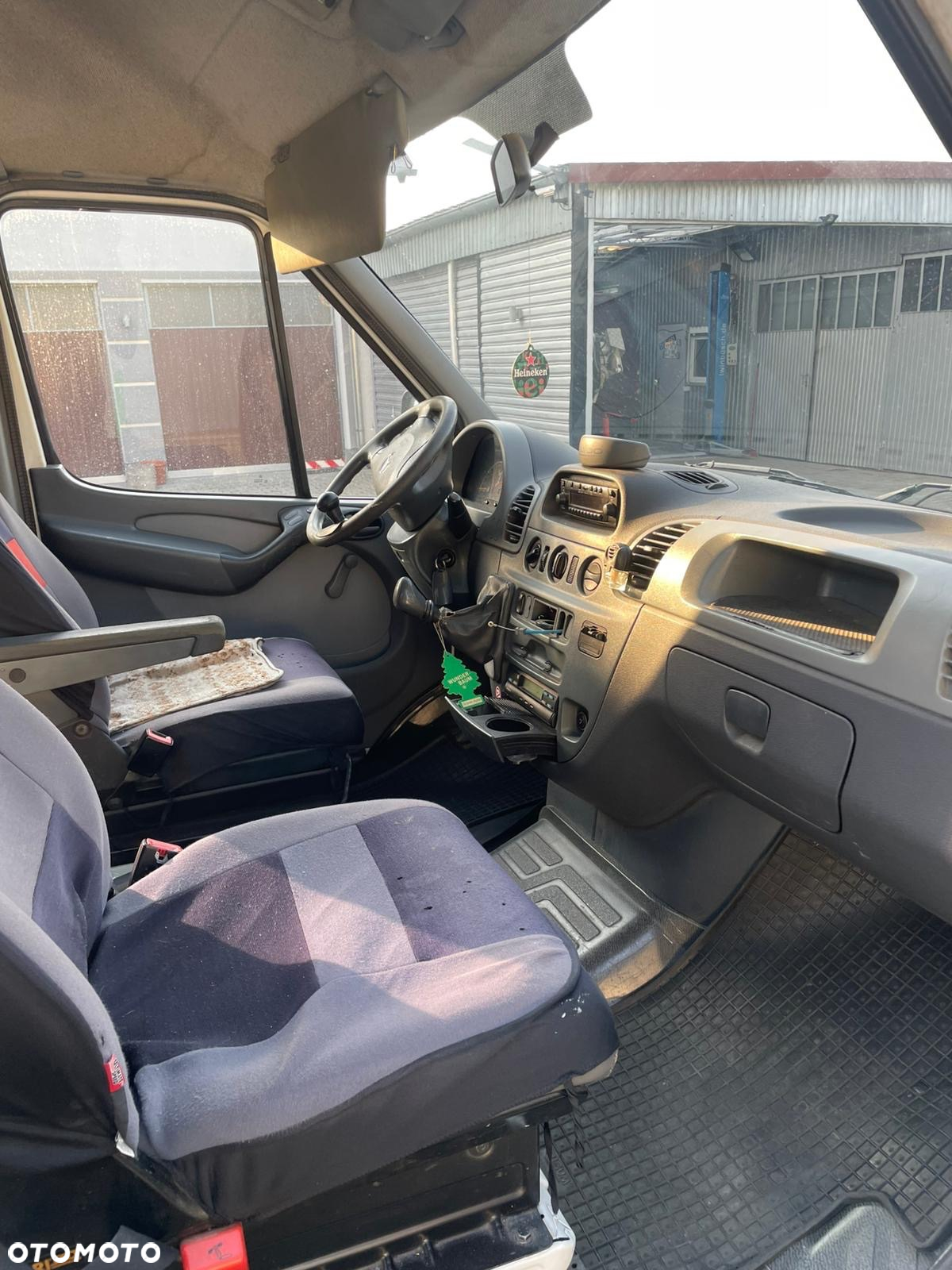 Mercedes-Benz Sprinter - 6