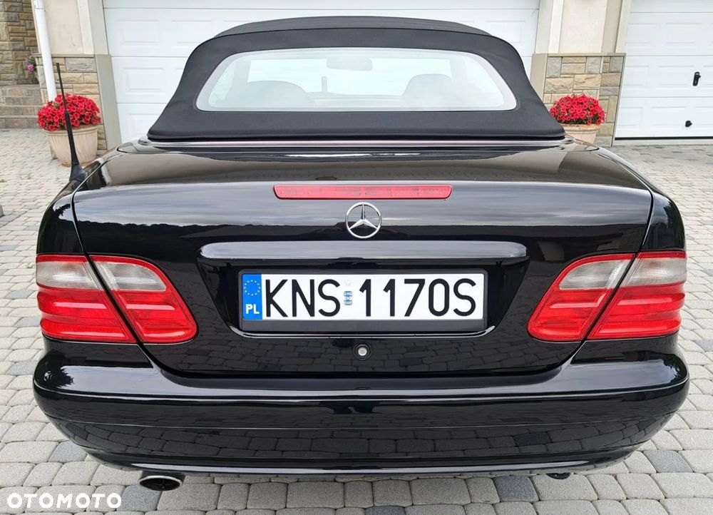 Mercedes-Benz CLK - 10