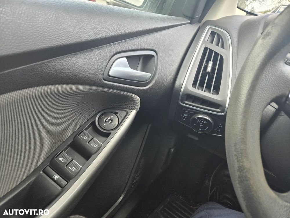 Ford Focus 1.6 TDCI DPF Trend - 15