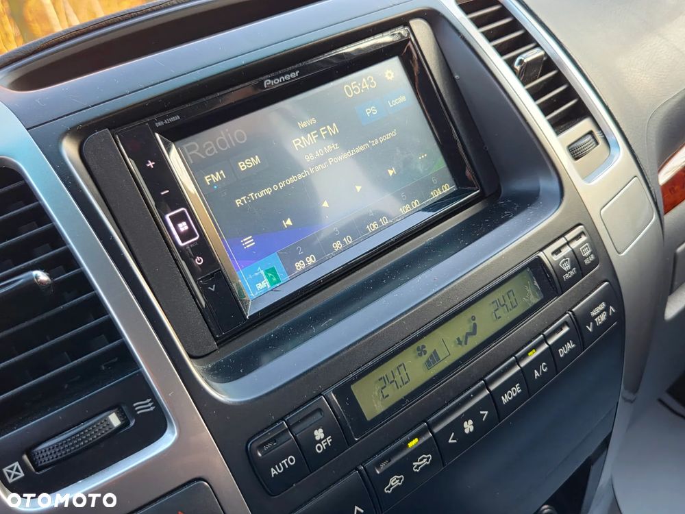 Toyota Land Cruiser - 14