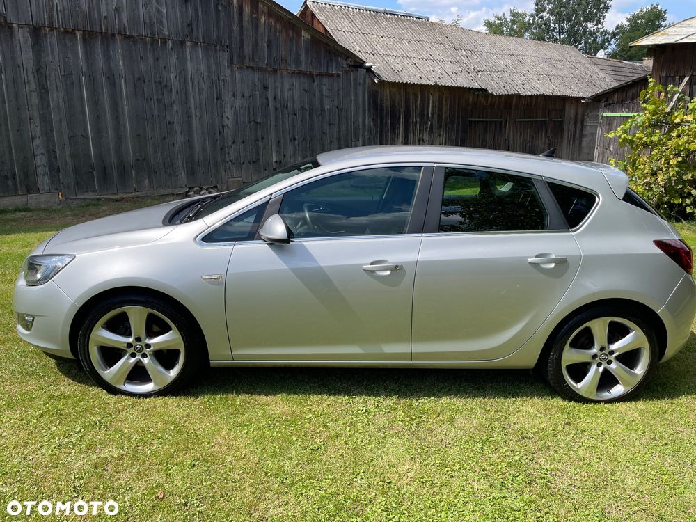 Opel Astra - 11
