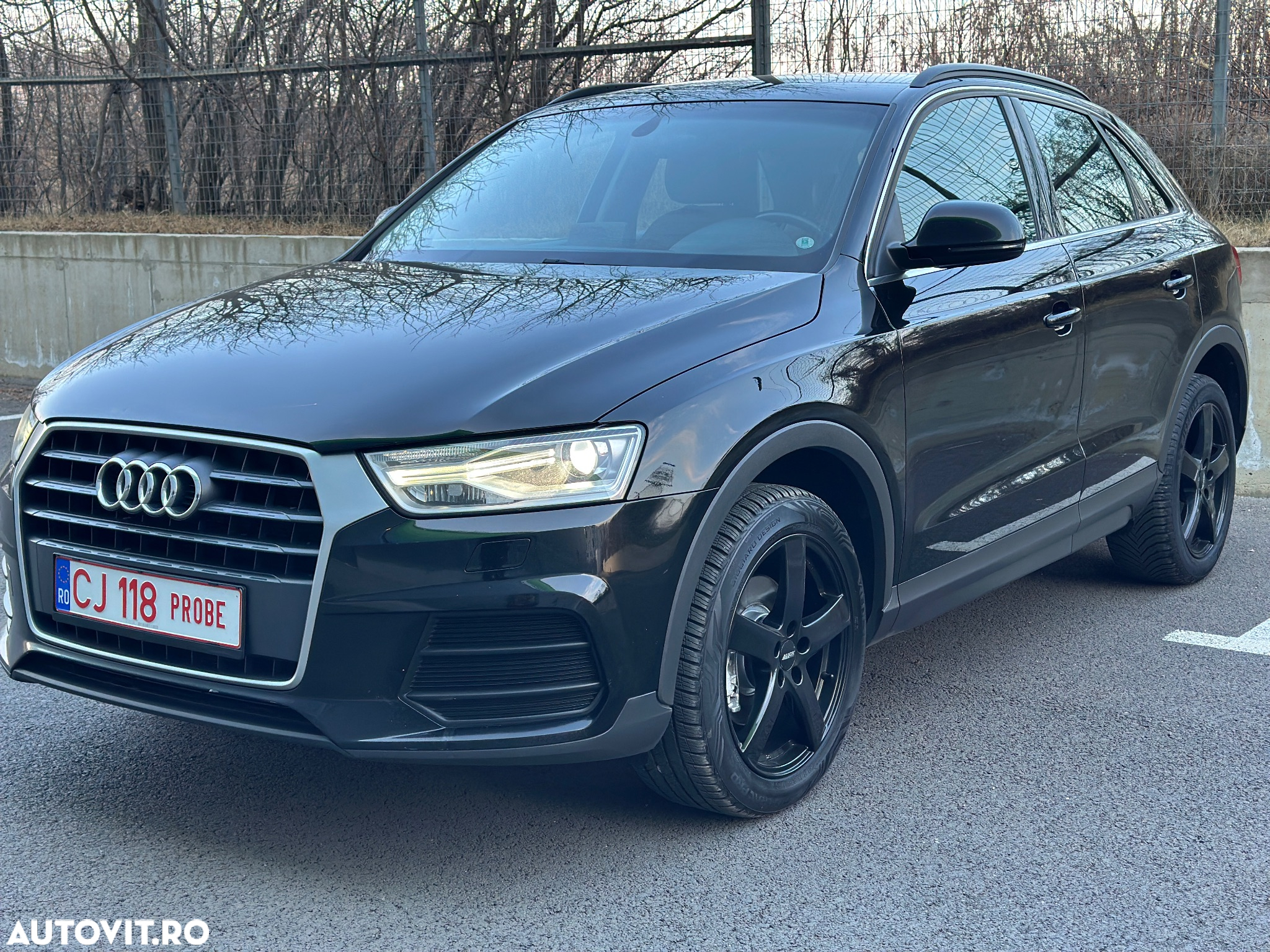 Audi Q3 - 18