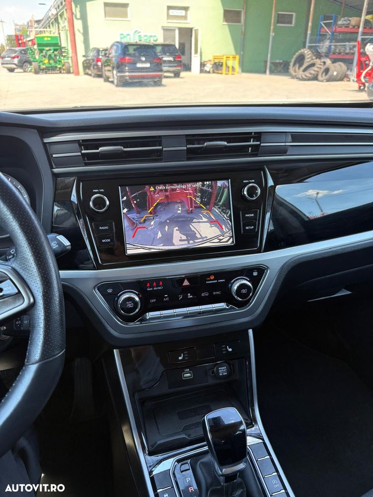 SsangYong Korando - 11