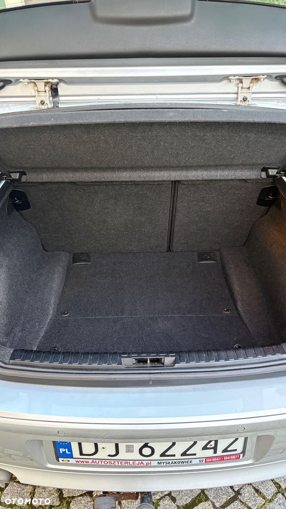 BMW Seria 1 118d DPF - 13