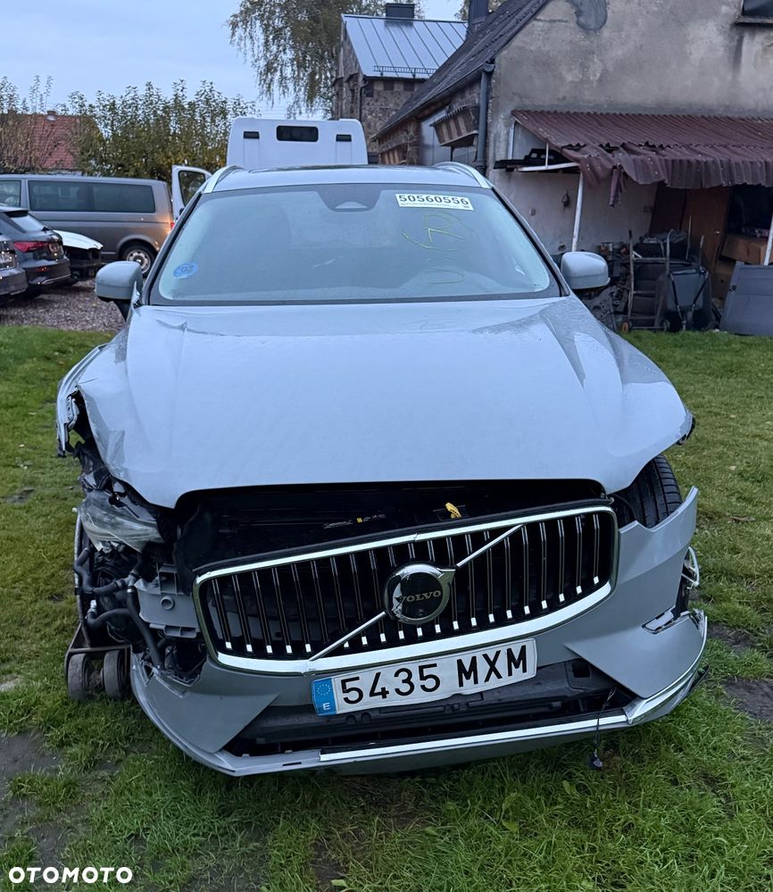 Volvo XC 60 T6 Plug-In Hybrid AWD Core - 7