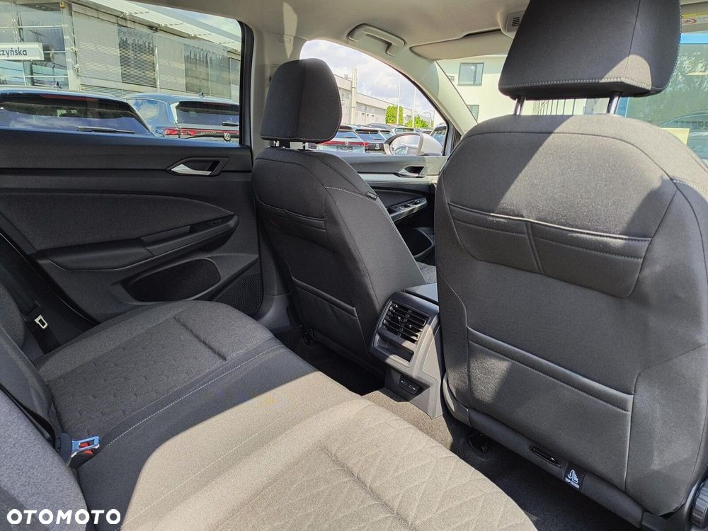 Volkswagen Golf - 22