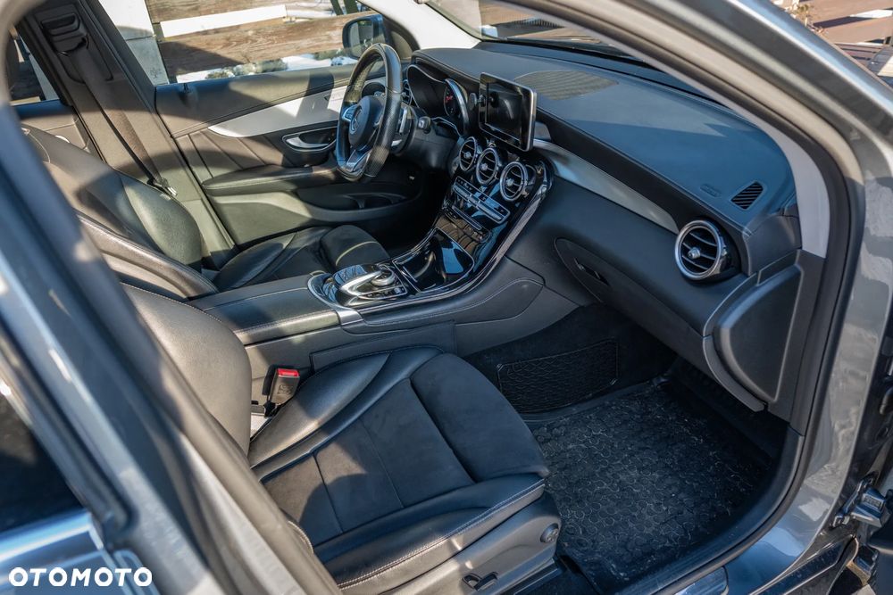 Mercedes-Benz GLC - 14