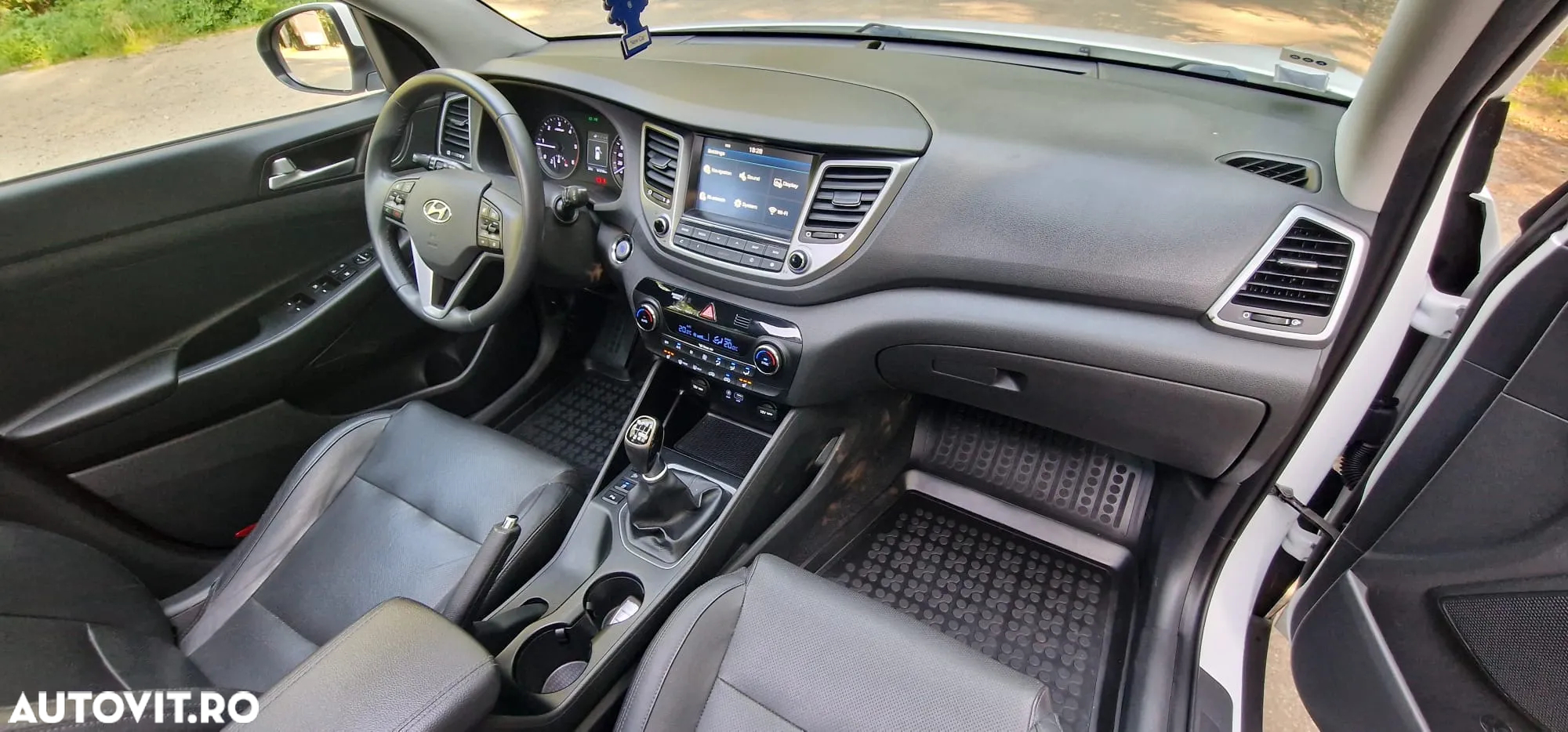 Hyundai Tucson blue 1.7 CRDi 2WD Passion Plus - 23