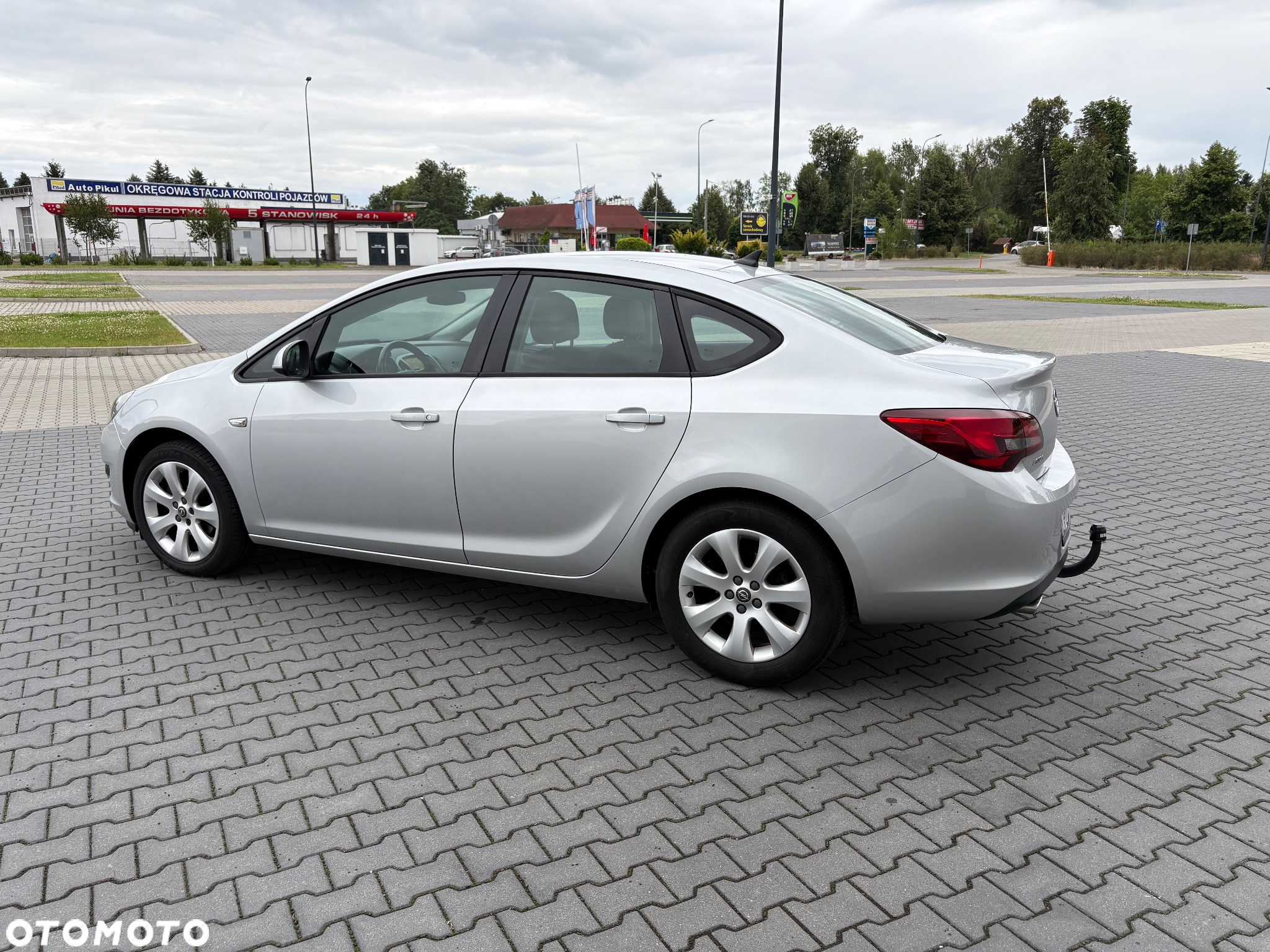 Opel Astra IV 1.4 T Business - 4
