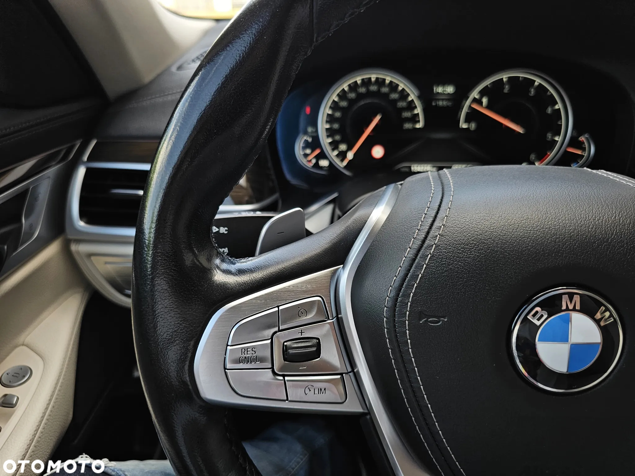BMW Seria 7 730d xDrive - 28