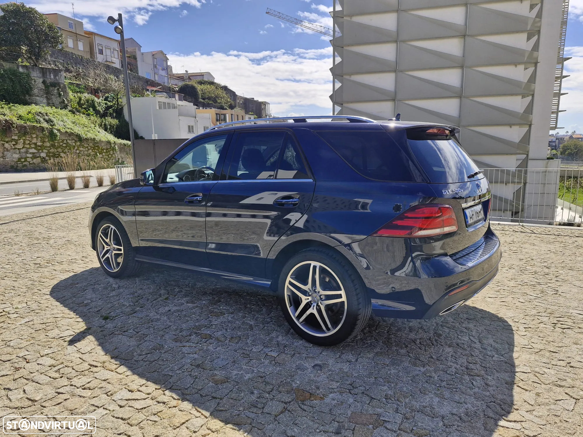 Mercedes-Benz GLE 500 e 4-Matic - 8