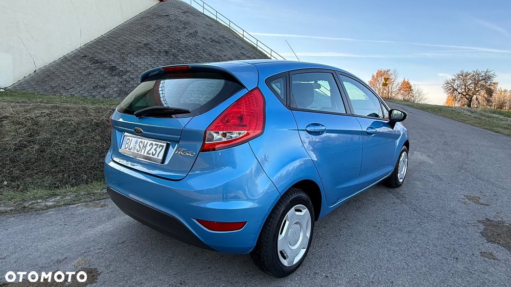 Ford Fiesta 1.25 Ambiente - 10