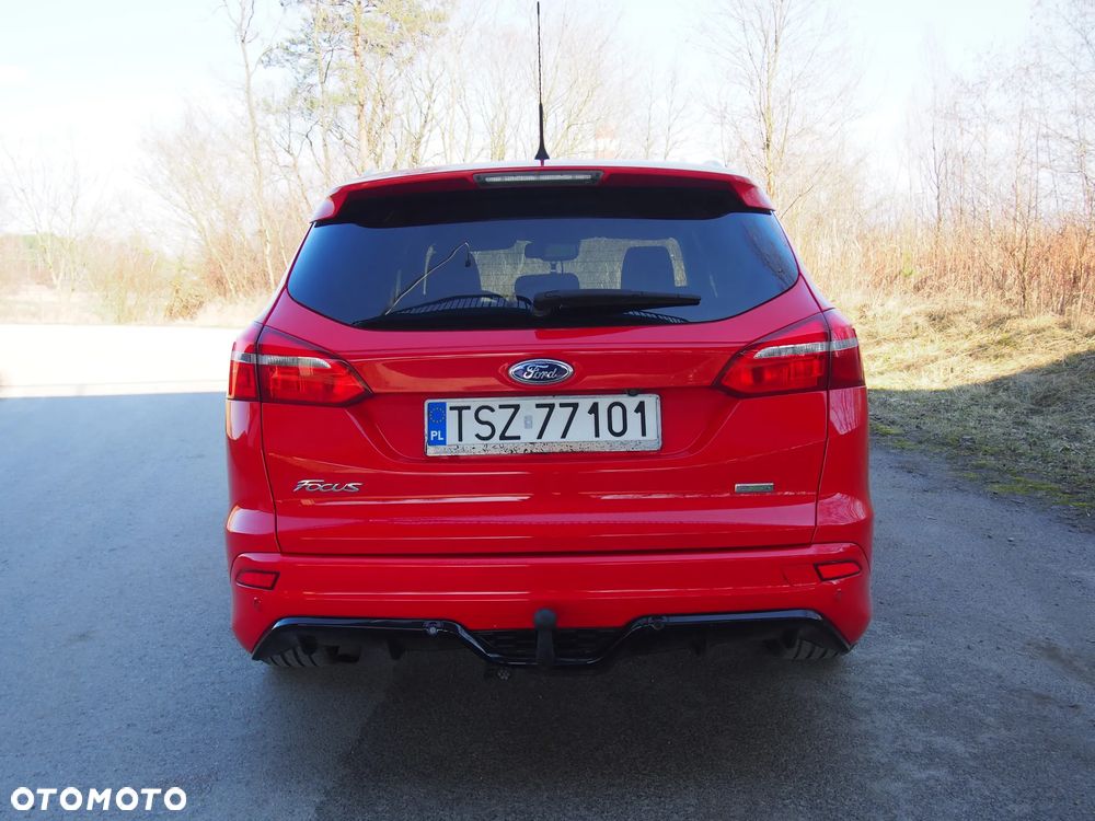 Ford Focus 1.0 EcoBoost ST-Line Red ASS - 17