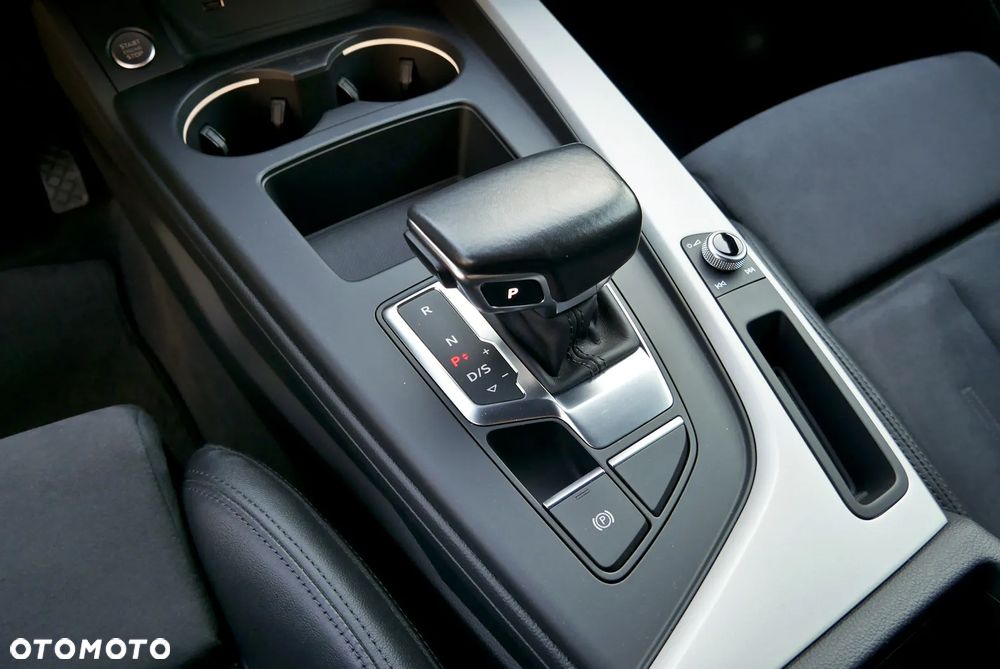 Audi A4 Avant 40 TDI quattro S tronic - 26