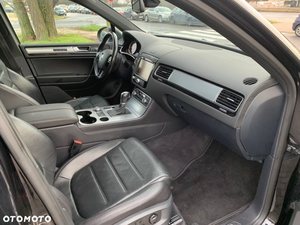 Volkswagen Touareg 3.0 V6 TDI BMT Perfectline R-Style - 7
