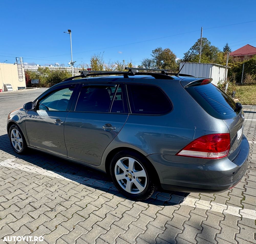 Volkswagen Golf - 2