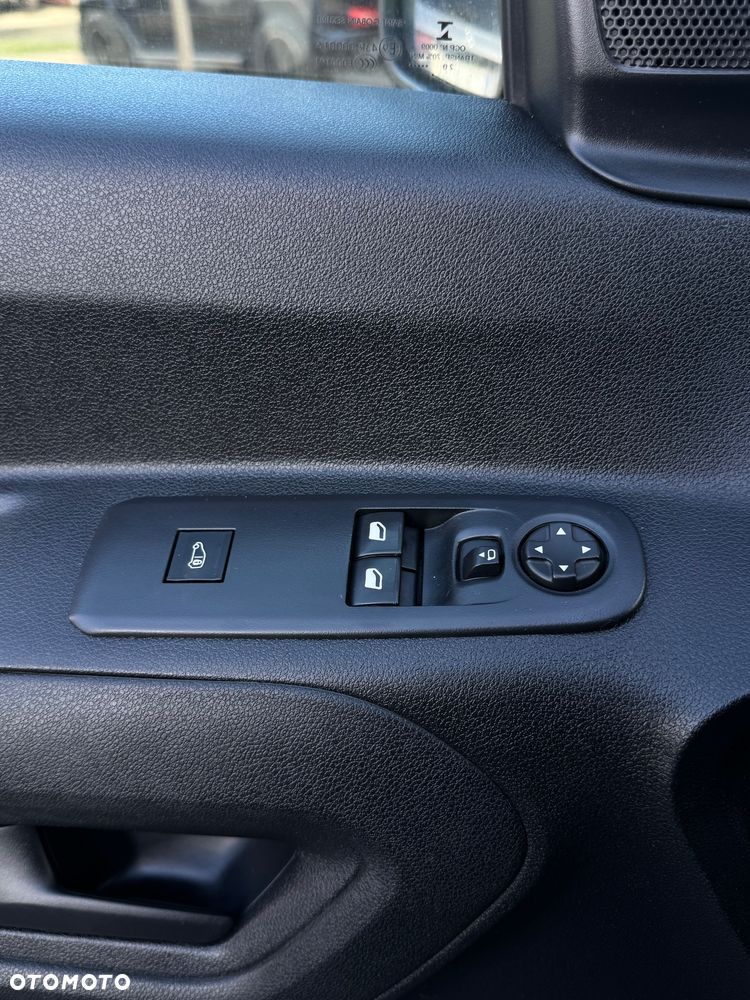 Peugeot Partner - 26