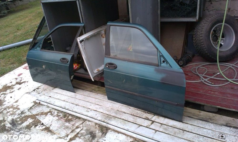 SAAB 9-3 , 900 NG - Blacharskie CZĘŚCI NADWOZIA kolor:  235  - Zielony Metalik - DRZWI Przód Tył - Maska Silnika - Klapa Tył Bagażnika - Blotniki - SZYBY - Lampy - Elementy blacharskie BEZWYPADKOWE - 9