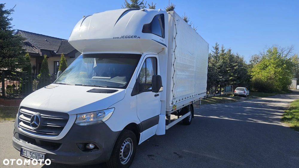Mercedes-Benz SPRINTER - 1
