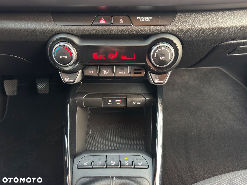 Kia Rio 1.2 ISG Dream Team Edition - 28