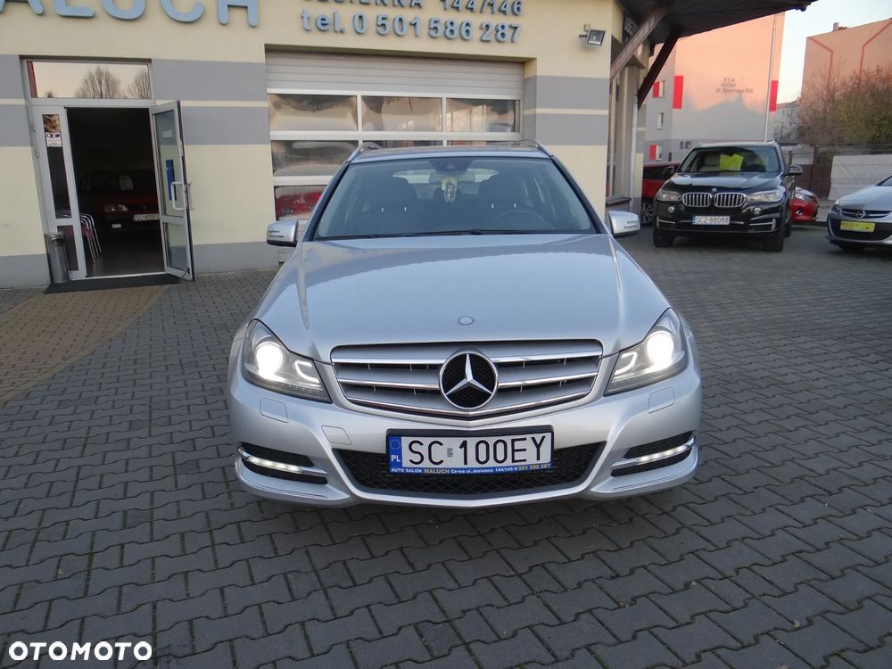 Mercedes-Benz Klasa C 180 CGI BlueEff Avantgarde - 8