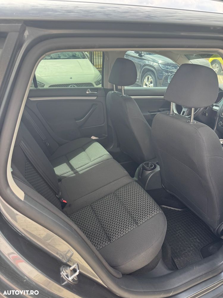 Volkswagen Golf 1.6 TDI DPF Trendline - 10