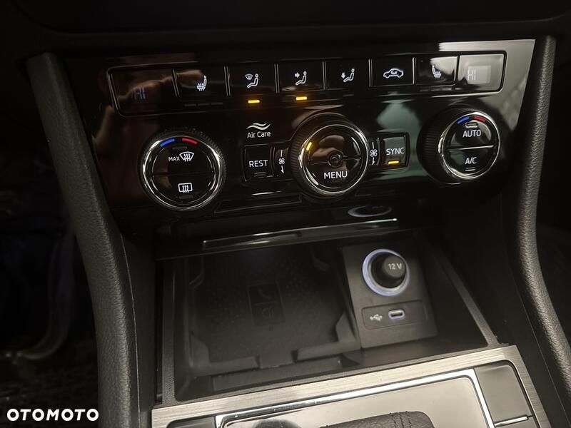 Skoda Superb 2.0 TSI Style DSG - 17