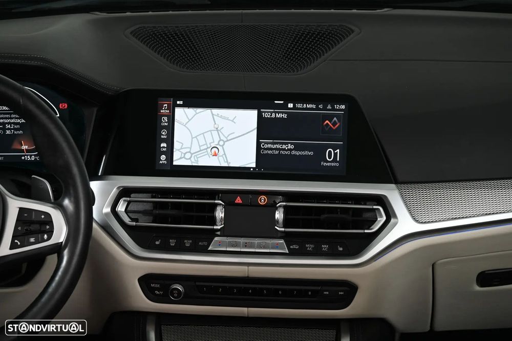 BMW 420 d Pack Desportivo M Auto - 22