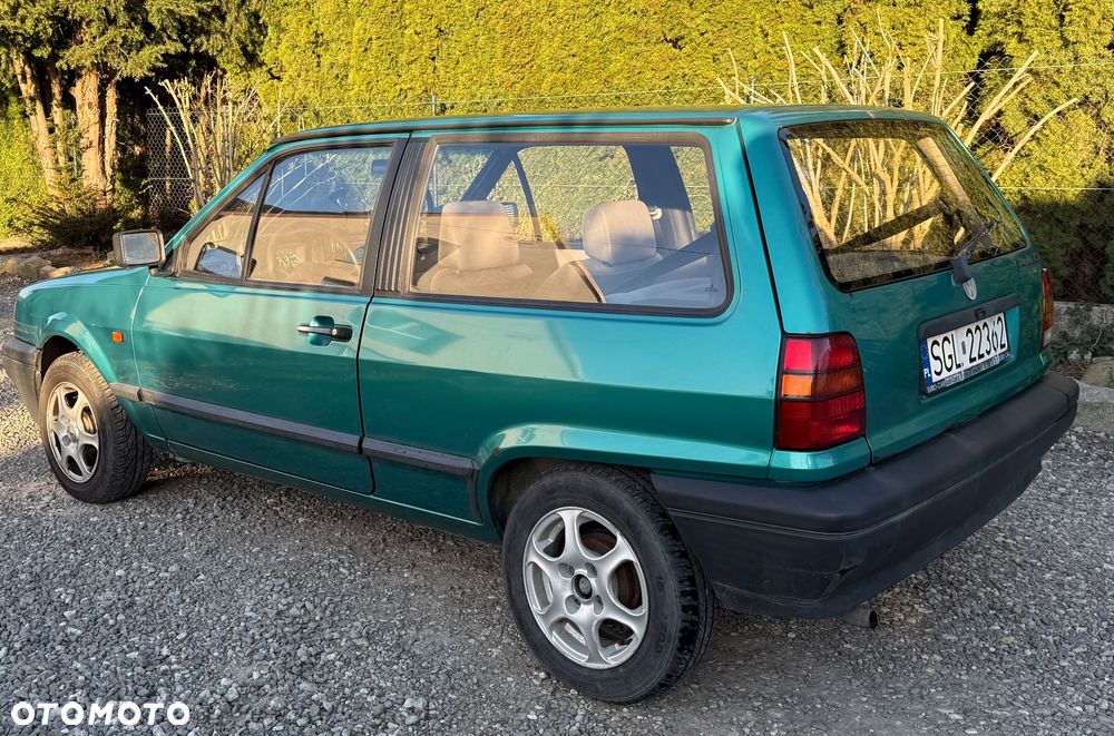 Volkswagen Polo 1.0 CL - 5