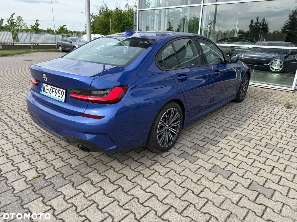 BMW Seria 3 330i M Sport sport - 9