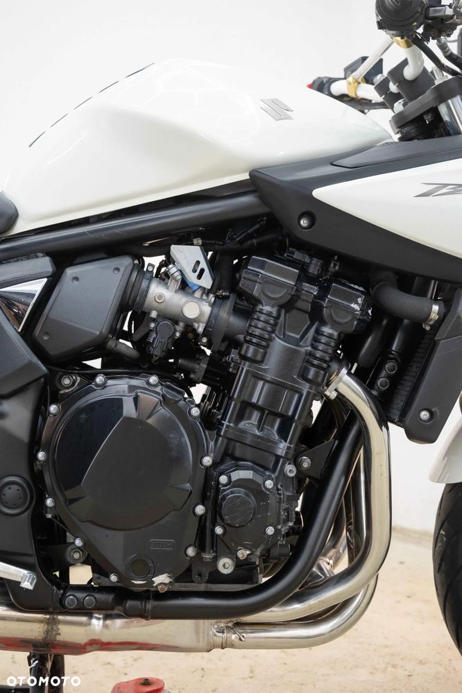 Suzuki Bandit - 12
