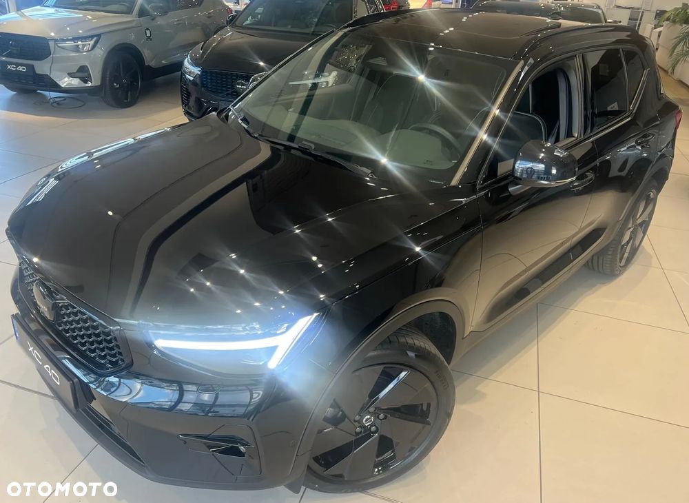 Volvo XC 40 B4 B AWD DKG Ultimate Dark - 5