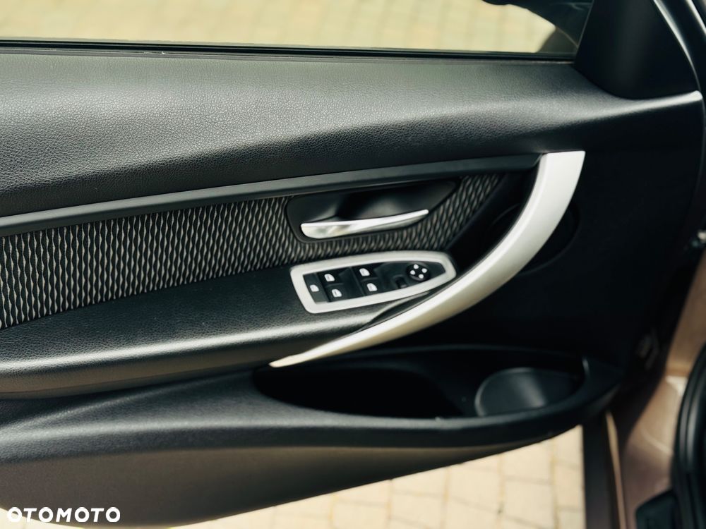 BMW Seria 3 316d DPF Edition Exclusive - 20