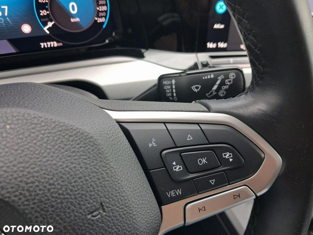 Volkswagen Golf - 16