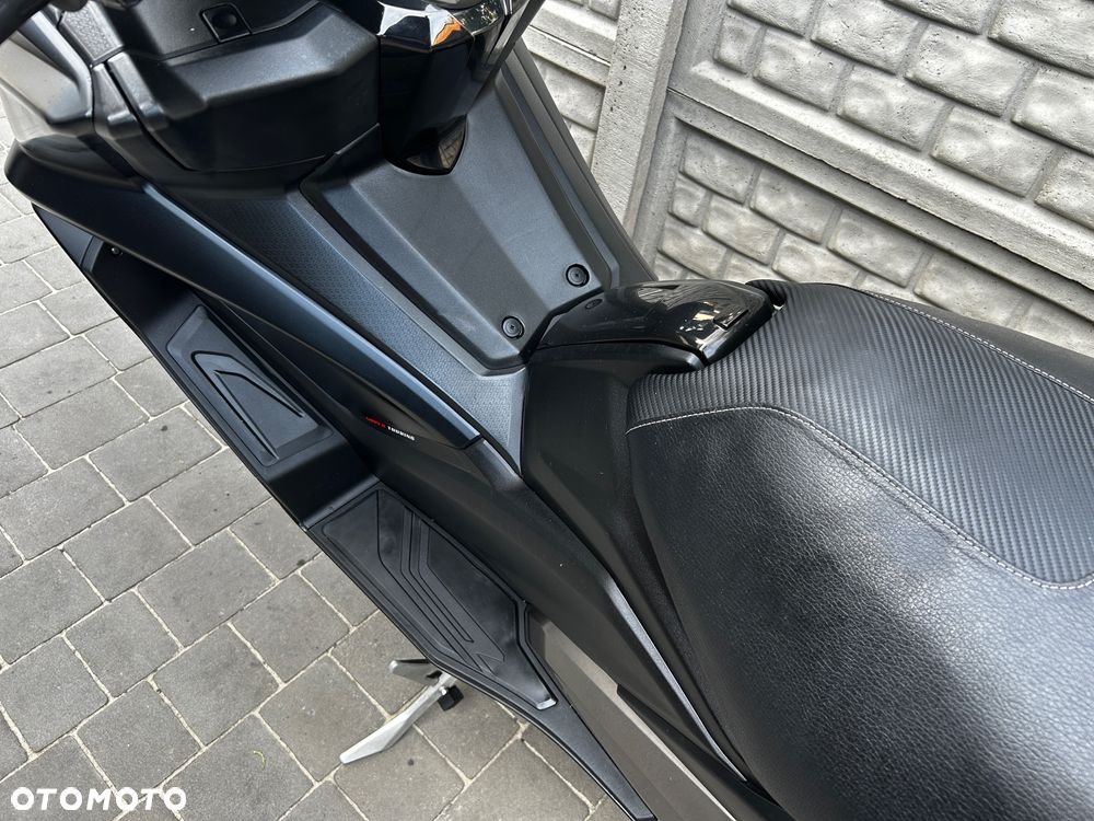 Kymco AK 550 - 13