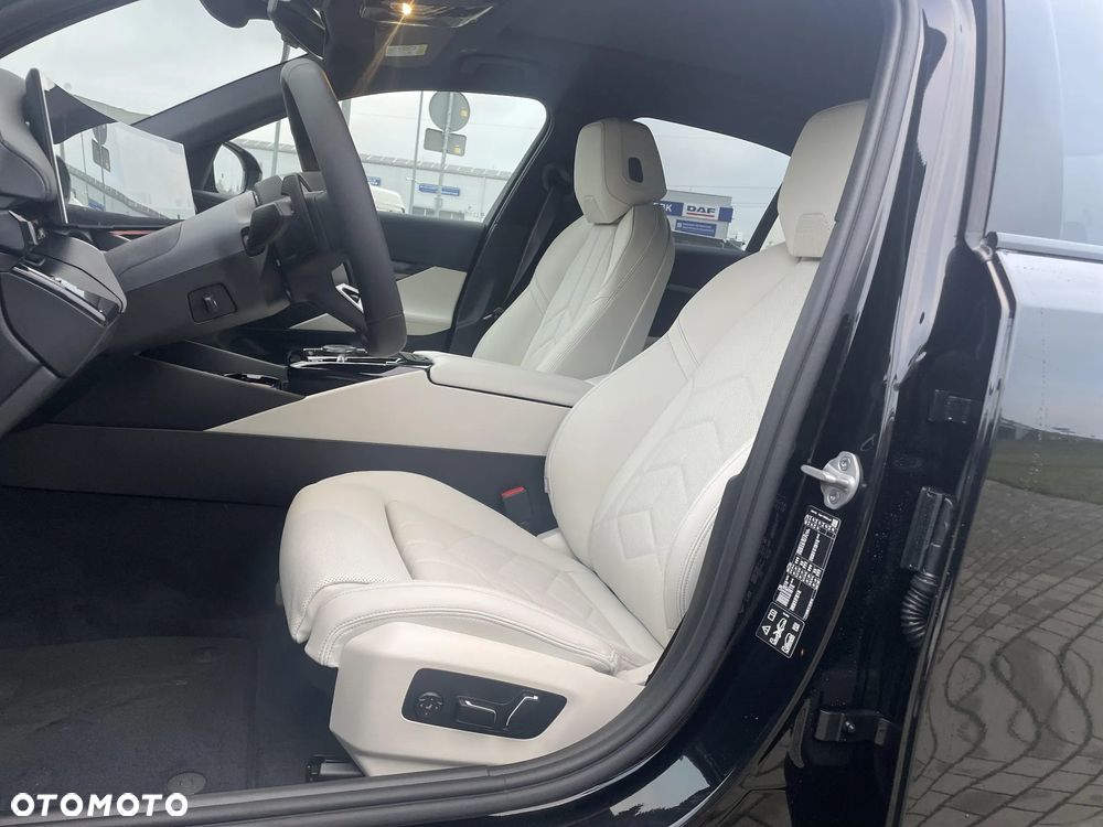 BMW Seria 5 520d xDrive mHEV M Sport - 8