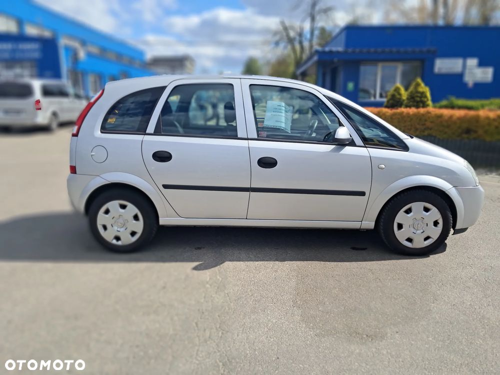 Opel Meriva 1.6 16V (Essentia) - 4