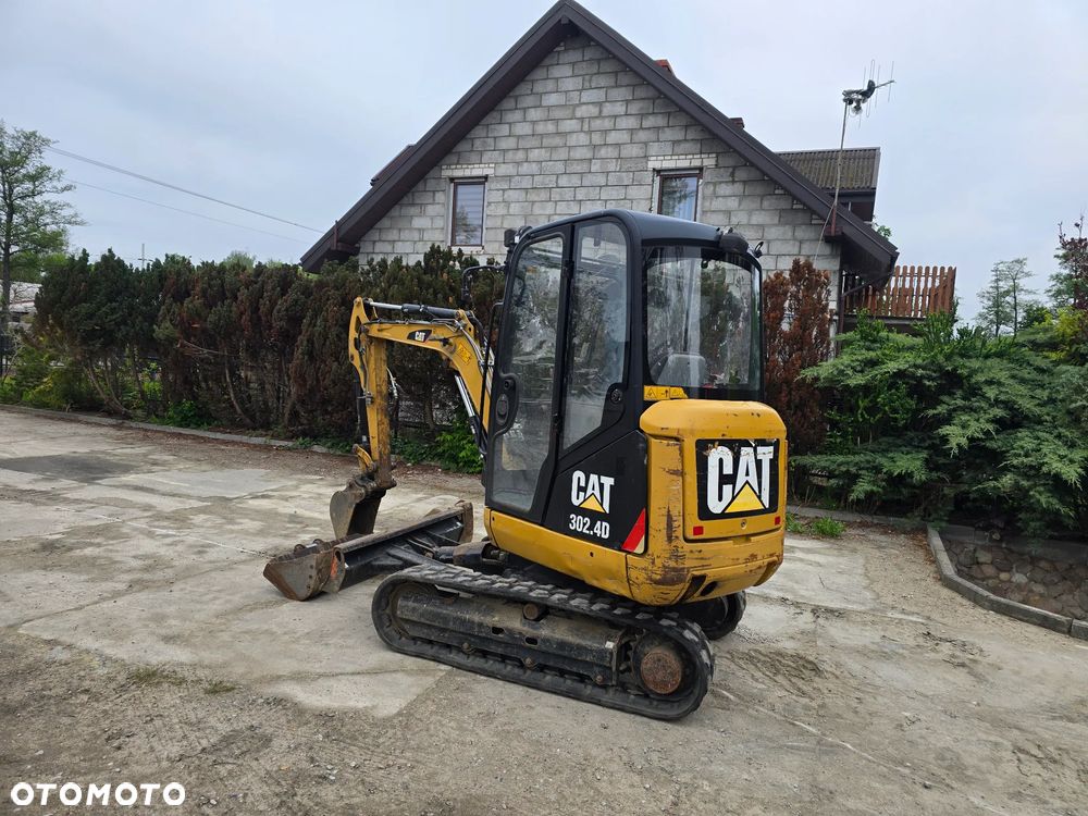 Caterpillar cat302.4 - 11
