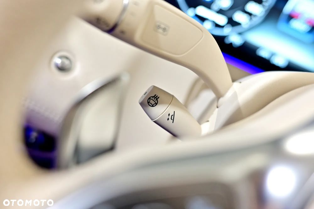 Mercedes-Benz Klasa S AMG 63 4-Matic+ 9G-TRONIC - 34